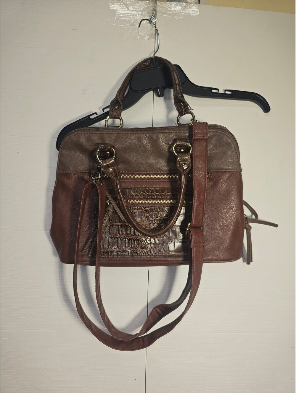 Bueno Womens Brown Faux Leather Croc Embossed Satchel Crossbody Shoulder Bag